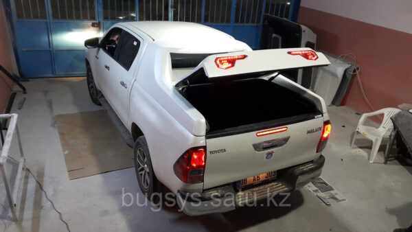 Toyota Hilux Revo [15+] Grandbox